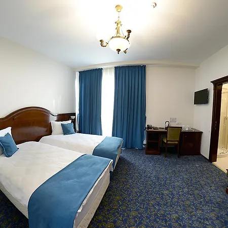 Hotel Diesel-2